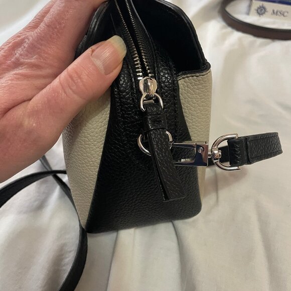 DKNY Avelle Small Crossbody Faux Leather Purse Bag (No Stachel Handles) Unused - Picture 5 of 16